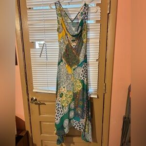 Size 6 women’s dress w/ under shirt
